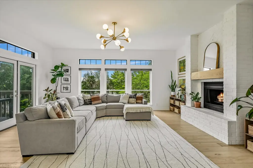 621 Peterson Lane, Lakeway