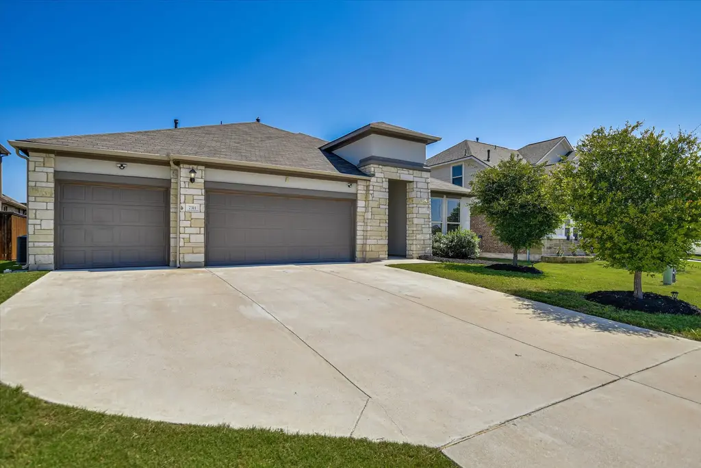 7311 Leonardo Drive, Round Rock