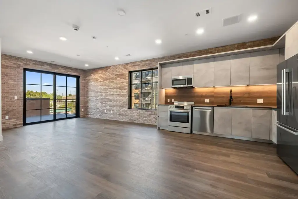 4315 S Congress Avenue 235, Austin