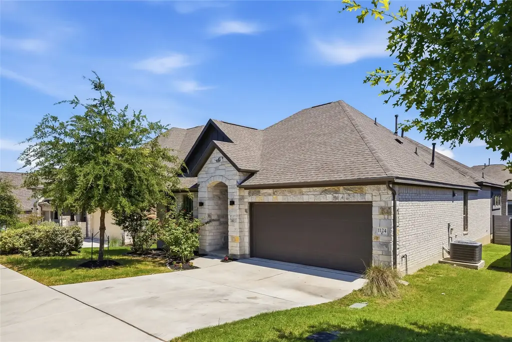 1124 Stetson Hat Trail, Georgetown