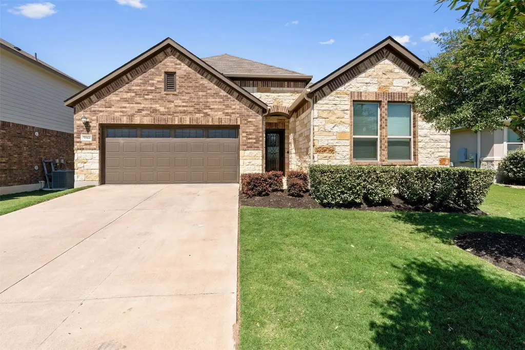 5944 Agostino Drive, Round Rock