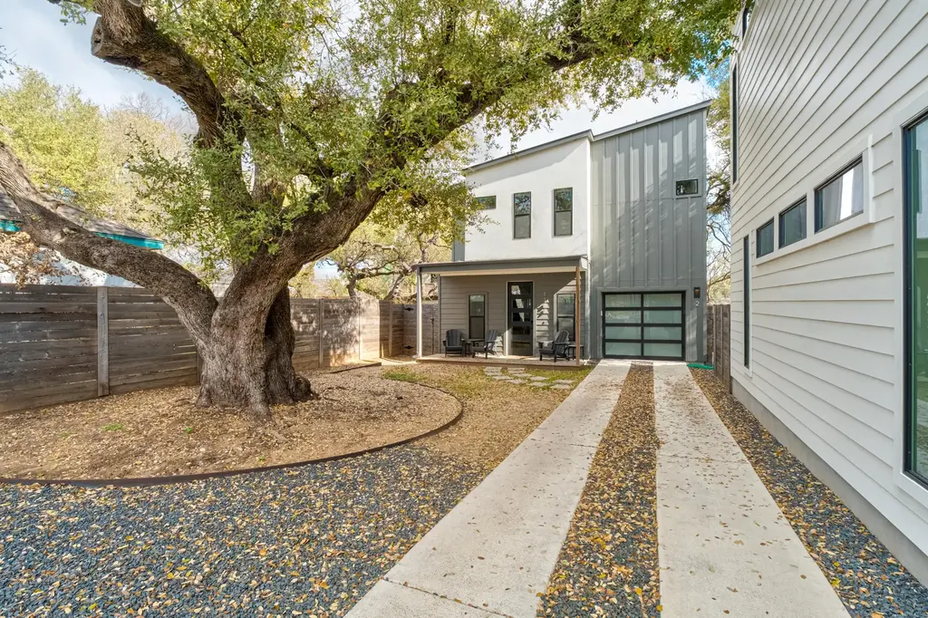 1183 Oakgrove Avenue 2, Austin