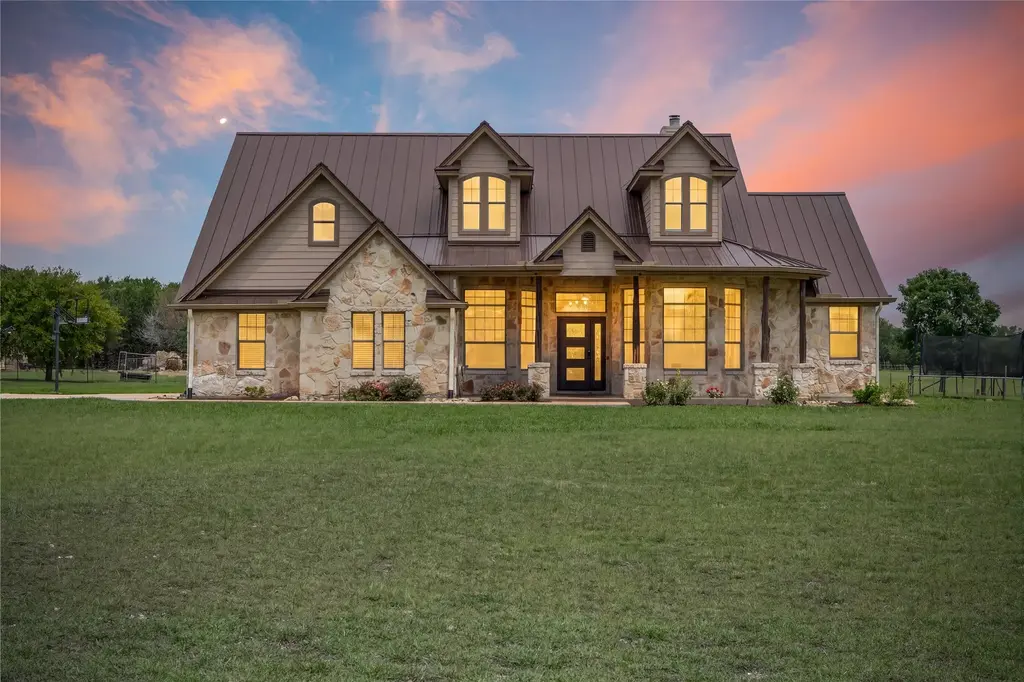 140 N Encino Crossing, Liberty Hill