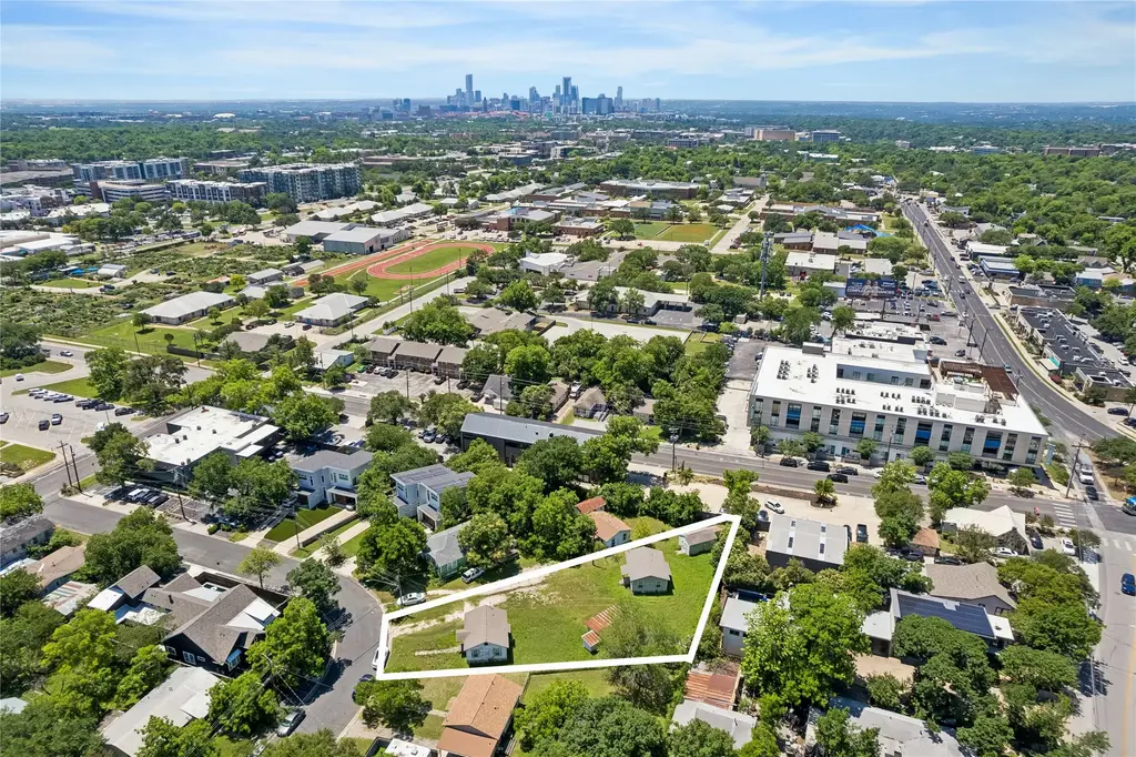 4904 Lynndale Drive, Austin