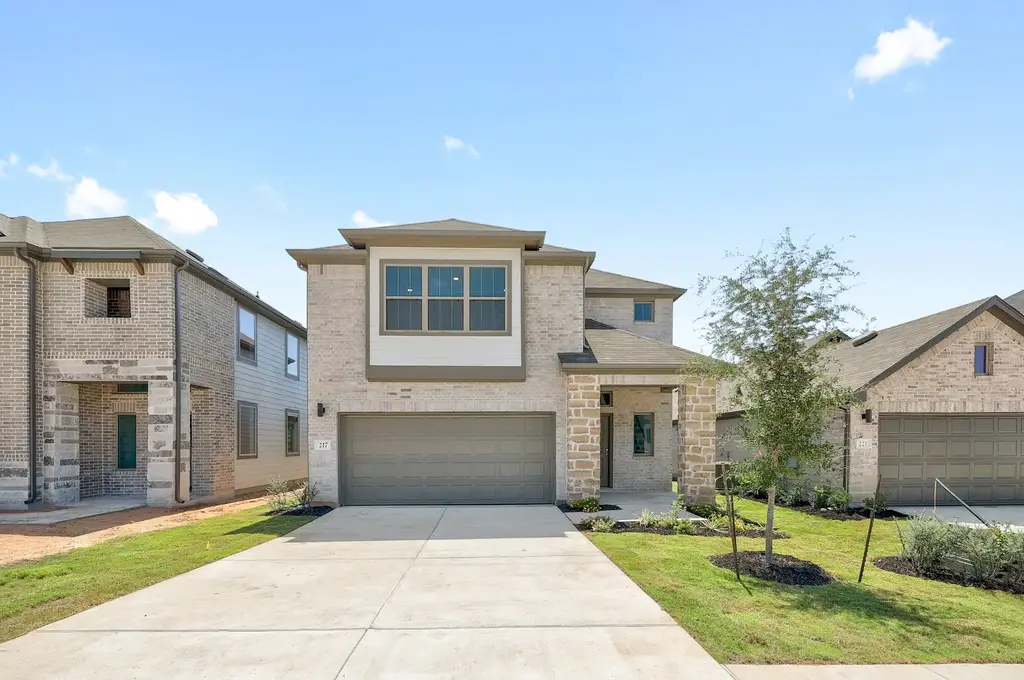 217 Hornet Street, Elgin