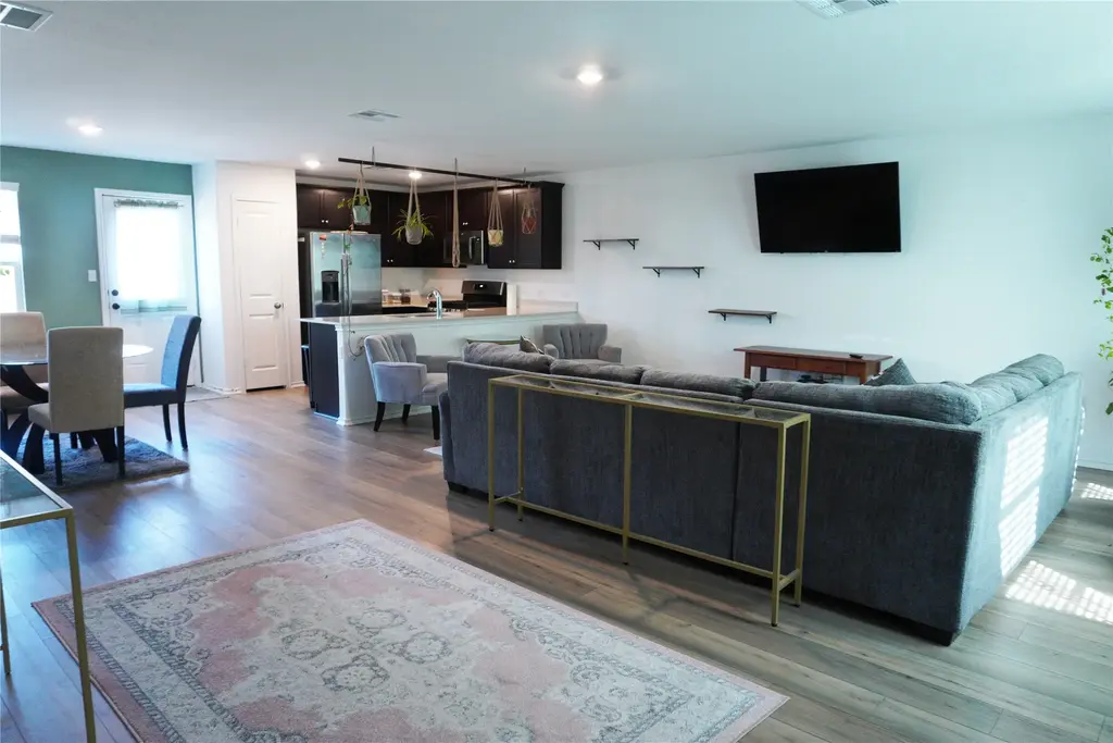 13804 Knights Branch Drive, Elgin