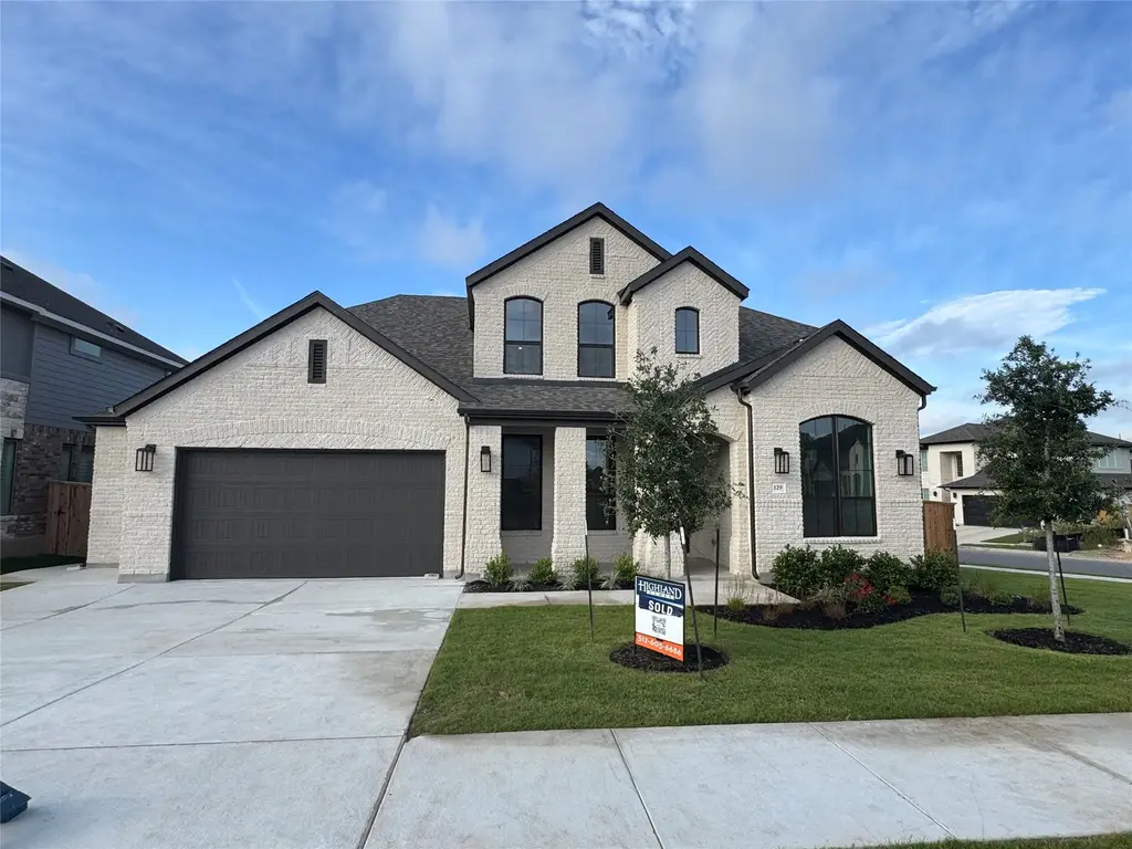 129 Carnation Cove, Georgetown