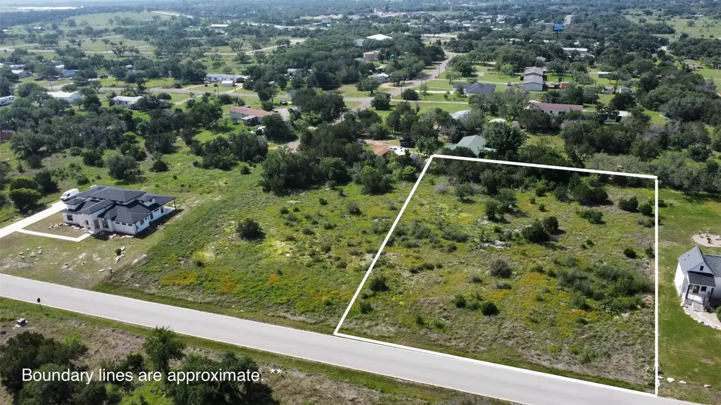 237 Spicewood Trails Drive, Spicewood