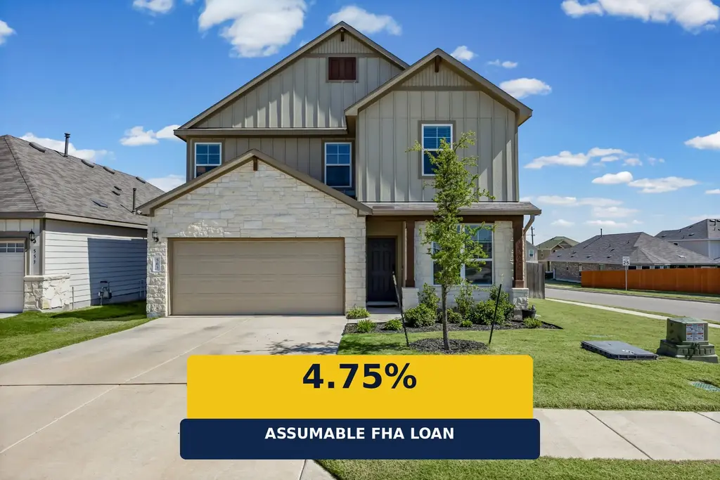 563 Tree Nut Loop, Buda