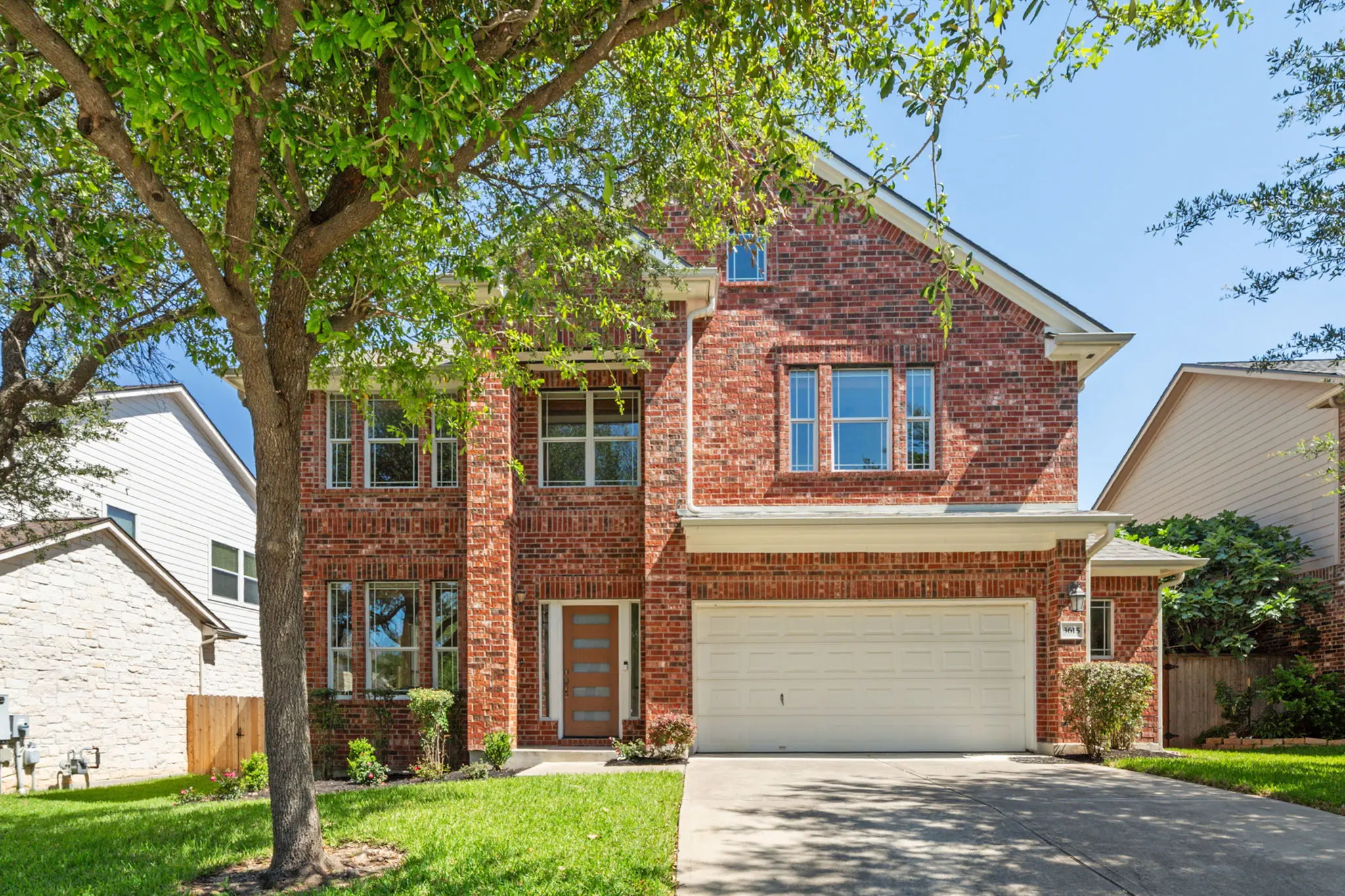 Photo of Listing #1875241