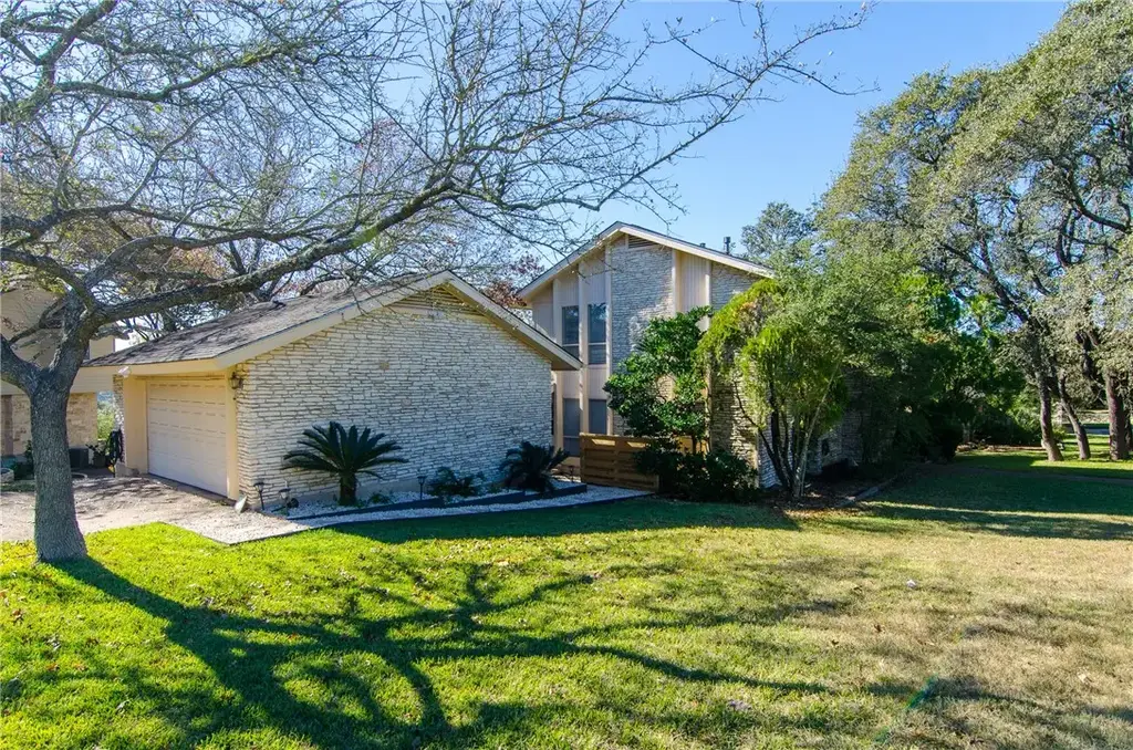 1353 Lost Creek Boulevard, Austin