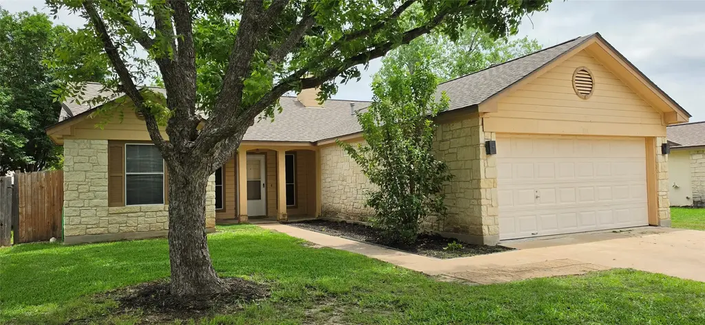 214 Juniper Drive, Georgetown