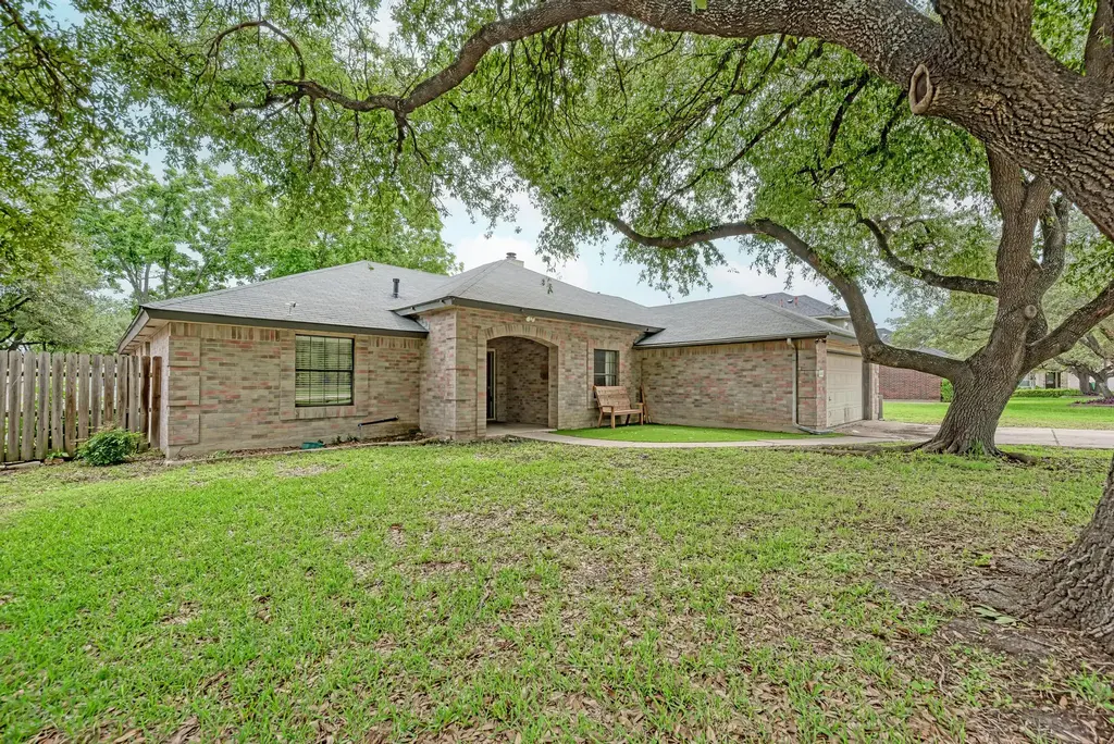 403 Hickory Ridge Trail, Pflugerville