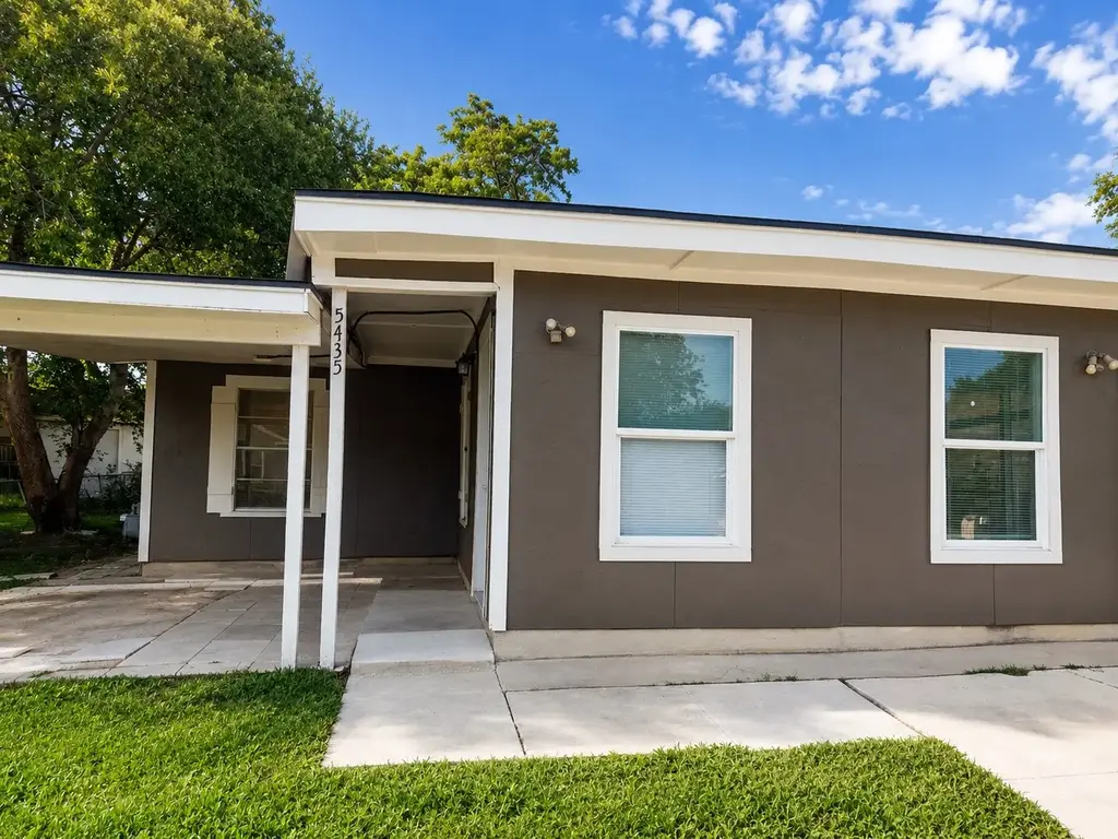5435 Painted Horse Street, San Antonio