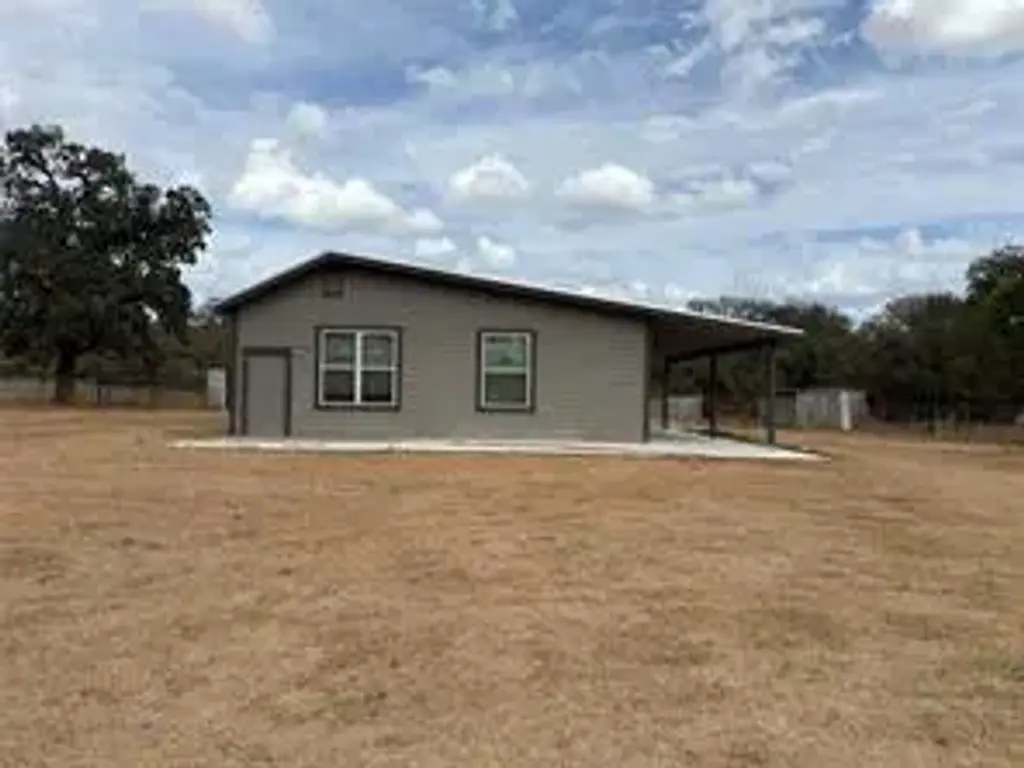 120 Boxwood Drive, Bastrop