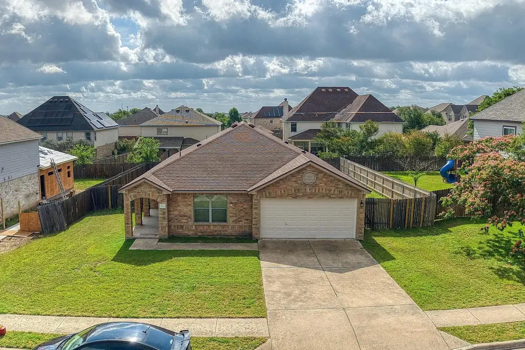 19701 San Chisolm Drive, Round Rock