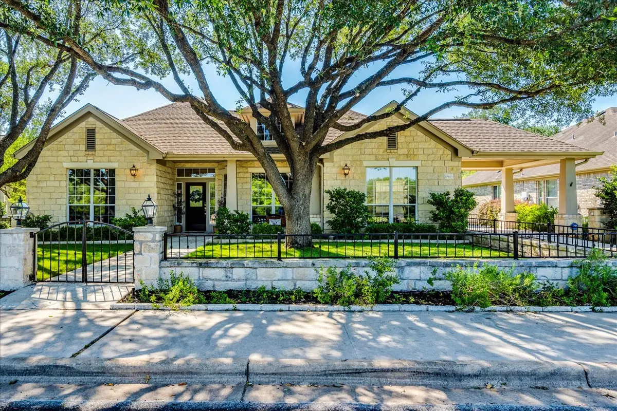 Photo of Listing #3305852