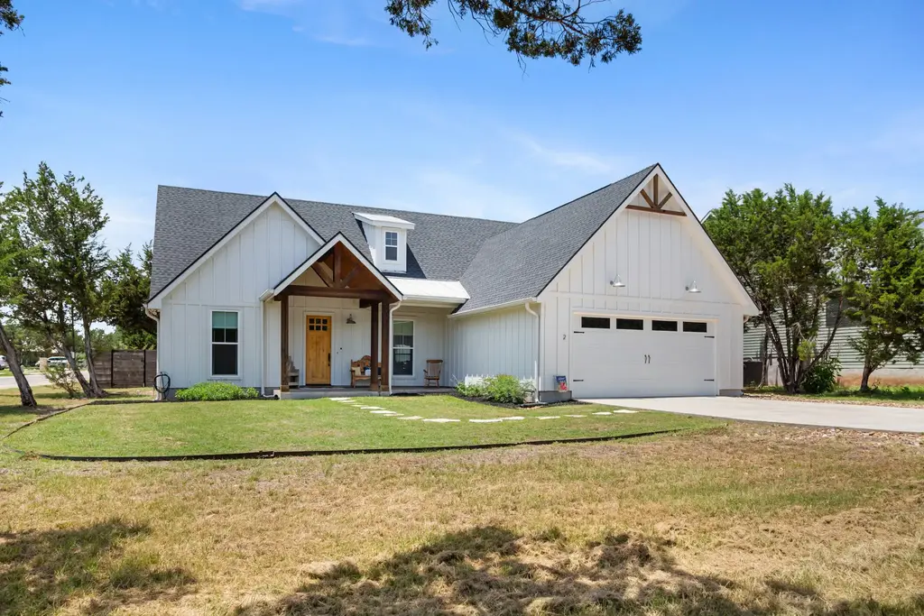 2 Senisa Lane, Wimberley