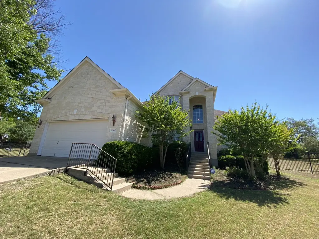 8800 Rattlebush Cove, Austin