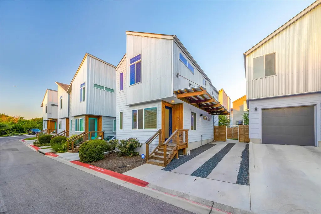 801 N Bluff Drive 29, Austin