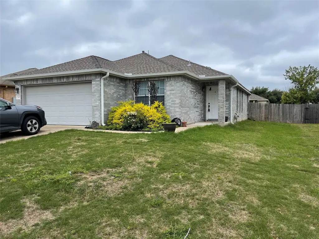 105 Fossil Trail, Leander