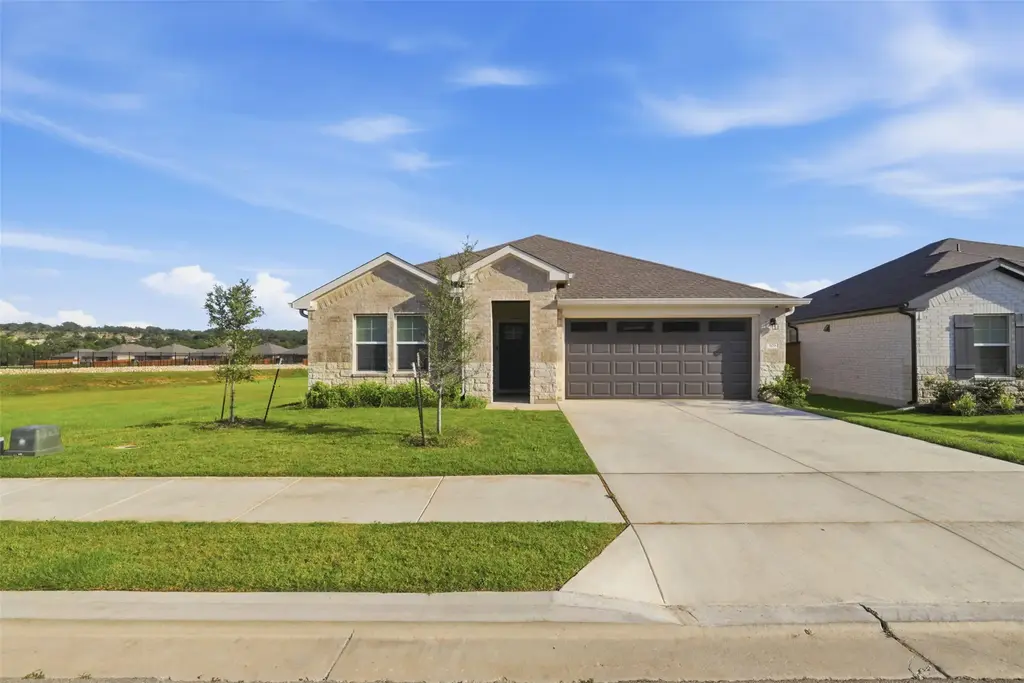 109 Bruin Paw Drive, Georgetown