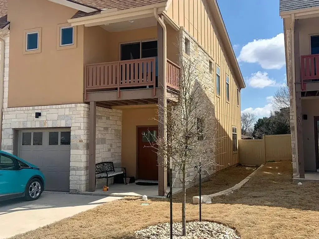 206 Conservation Drive, Austin
