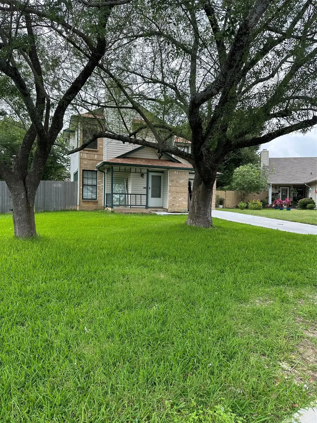 1122 Greenbriar Court, Round Rock