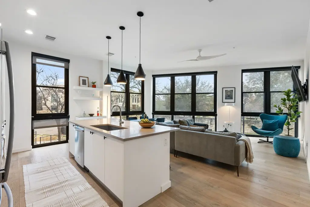 800 Embassy Drive 236, Austin