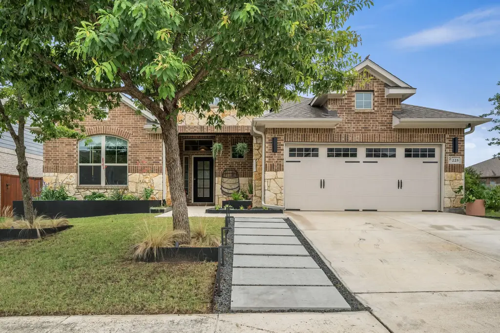 225 Blue Waterleaf Lane, Georgetown