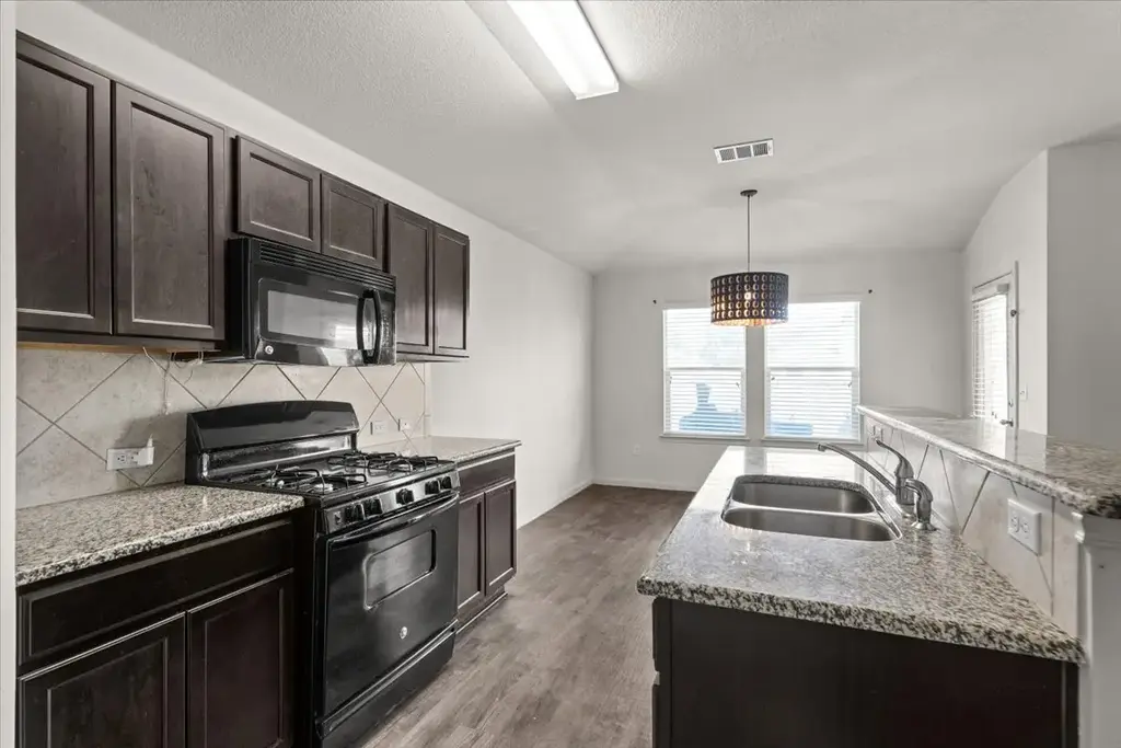 376 Musgrav Avenue, Kyle