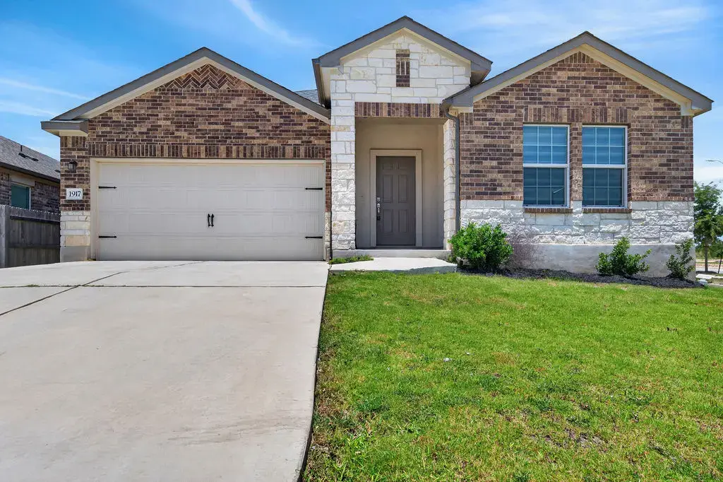 1917 Guntersville Bend, Leander