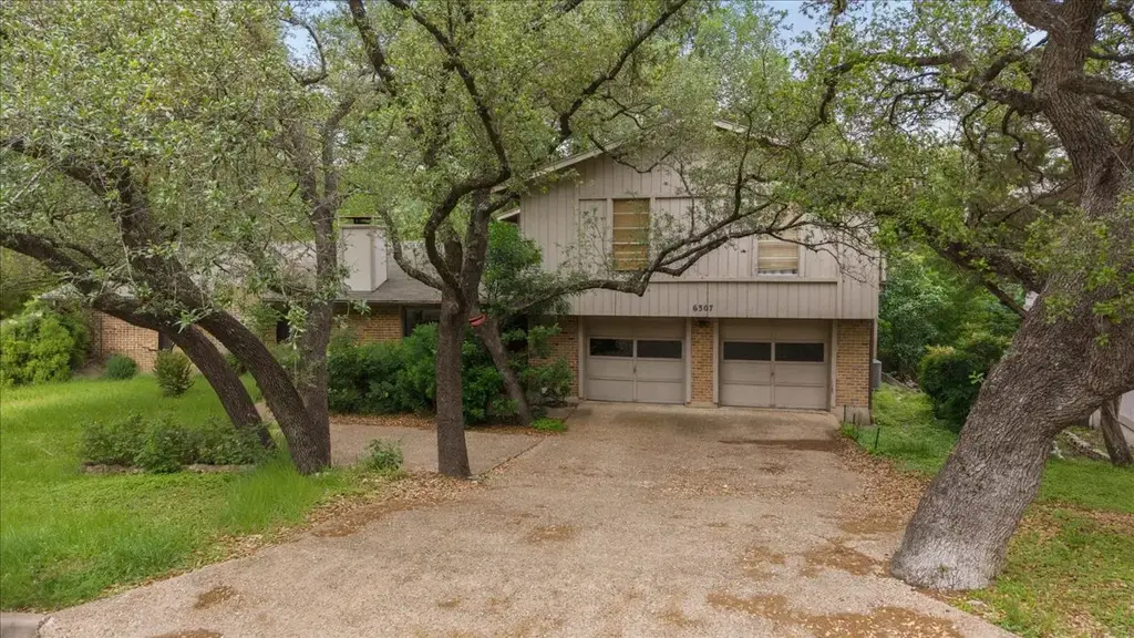 6307 Shadow Valley Drive, Austin
