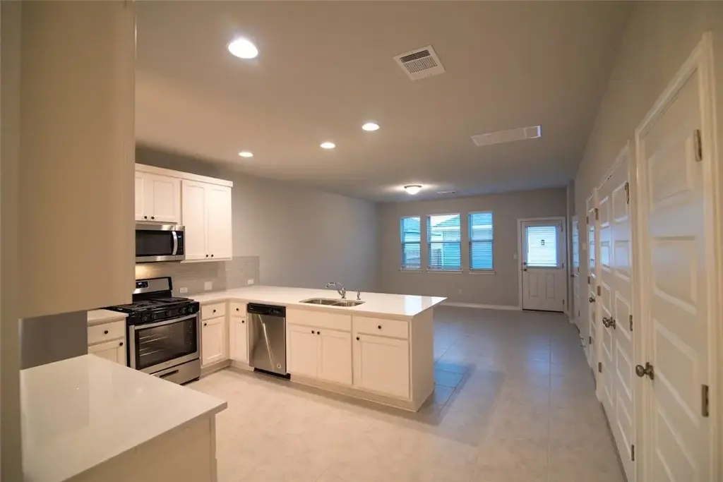 1732 Yaupon Grove Lane, Leander