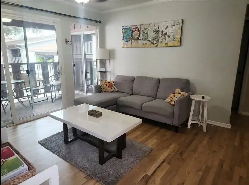 1304 Summit Street 208, Austin