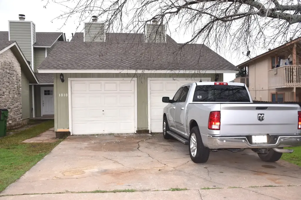 1810 Rawhide Loop, Round Rock