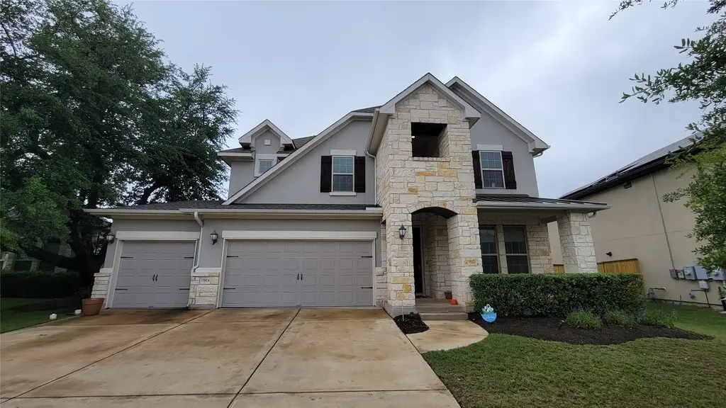 15824 Cinca Terra Drive, Bee Cave