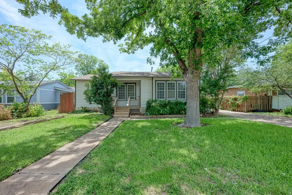 1505 Justin Lane A, Austin
