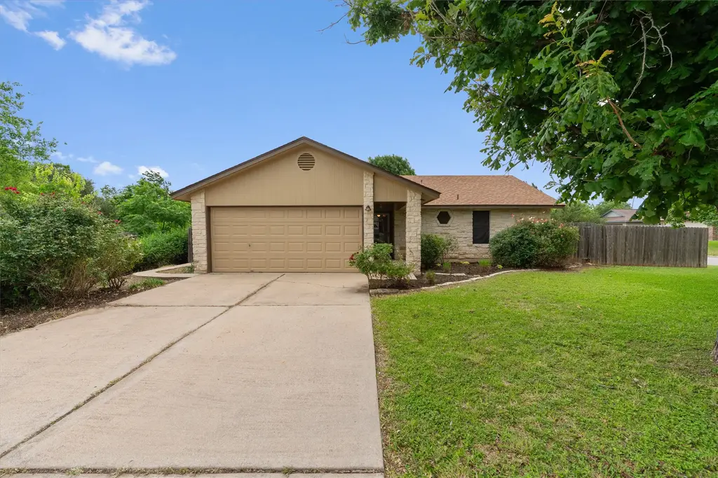 716 Northern Trail, Leander