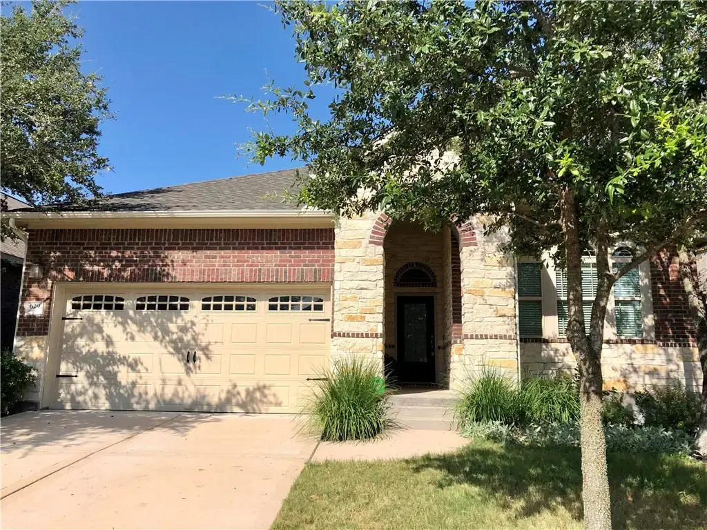 629 Loma Cedro Bend, Leander