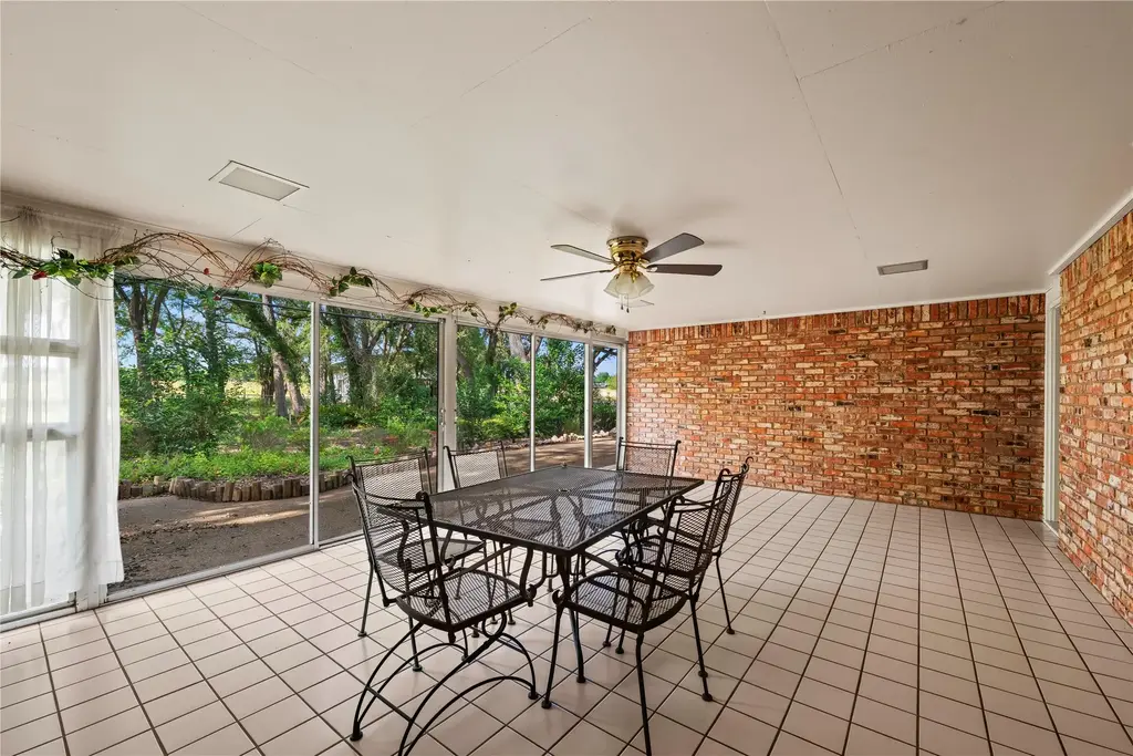700 Shanklin Road, Belton