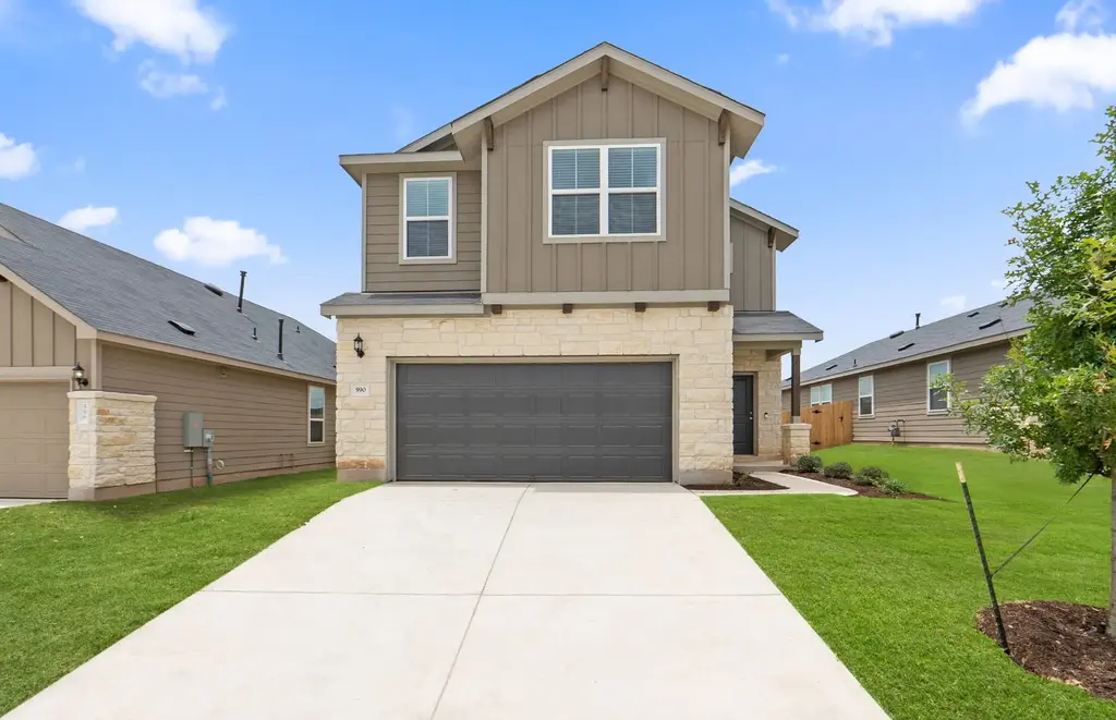 590 Rubber Tree Way, Buda