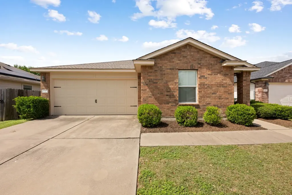 13305 Ring Drive, Manor