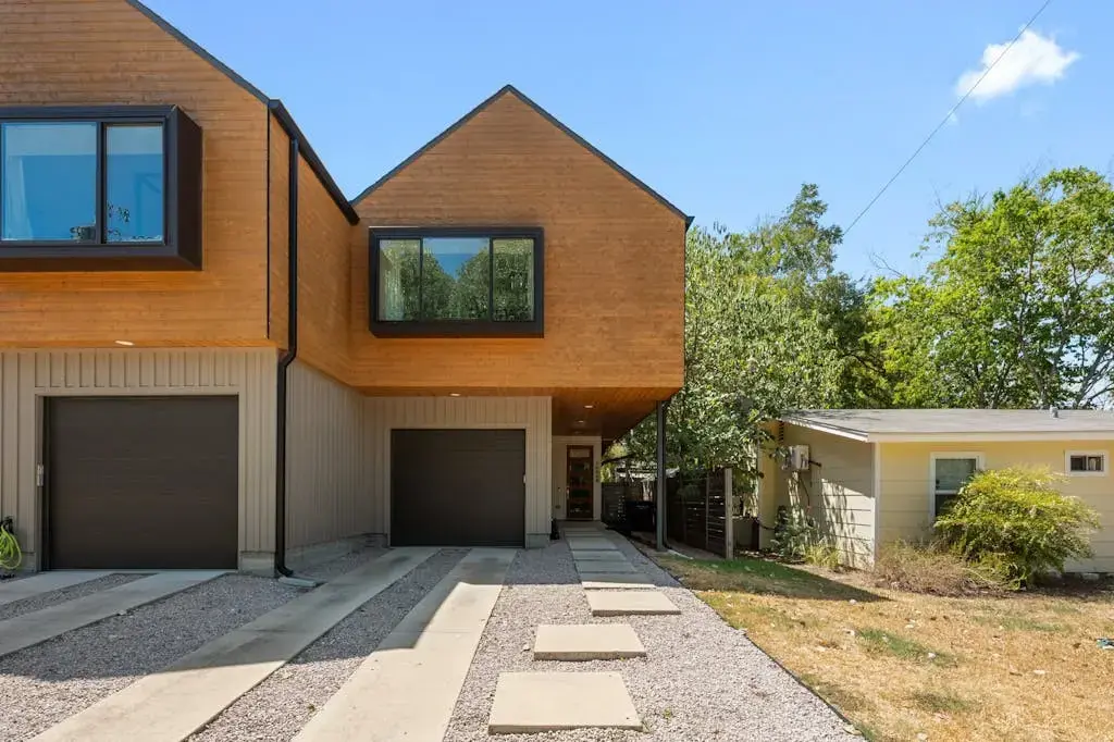 1005 Cardinal Lane B, Austin