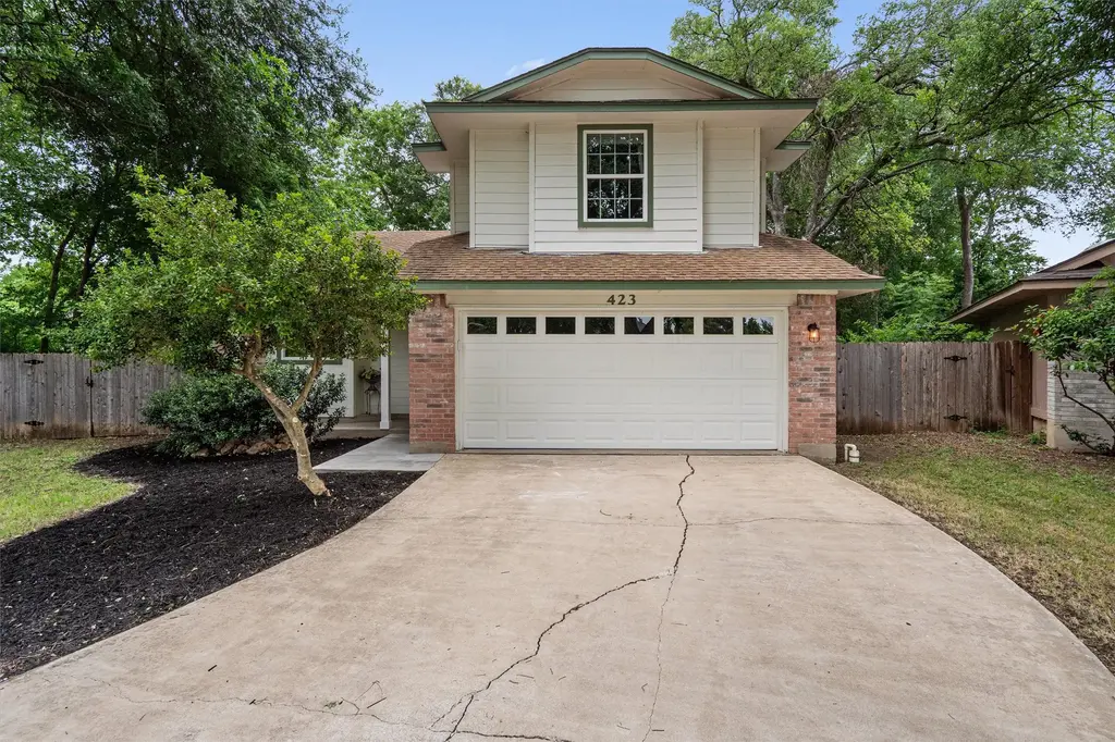 423 Maple Run, Round Rock