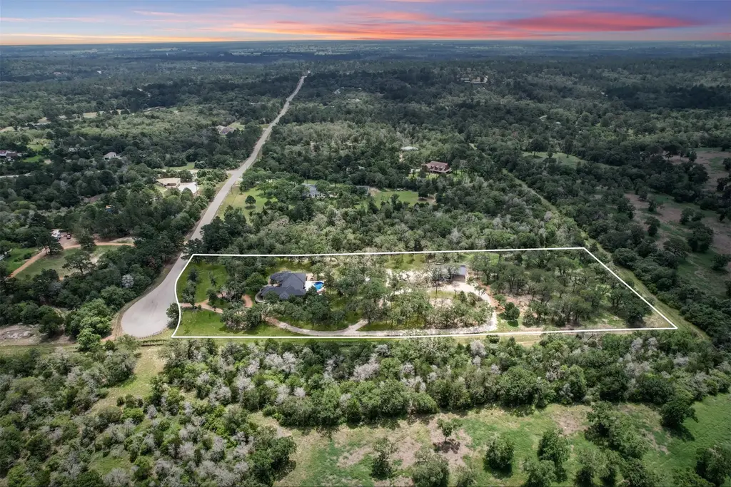 387 Corral Road, Smithville