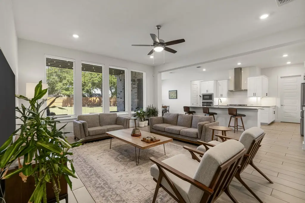 2213 Adonai Trail A, Leander