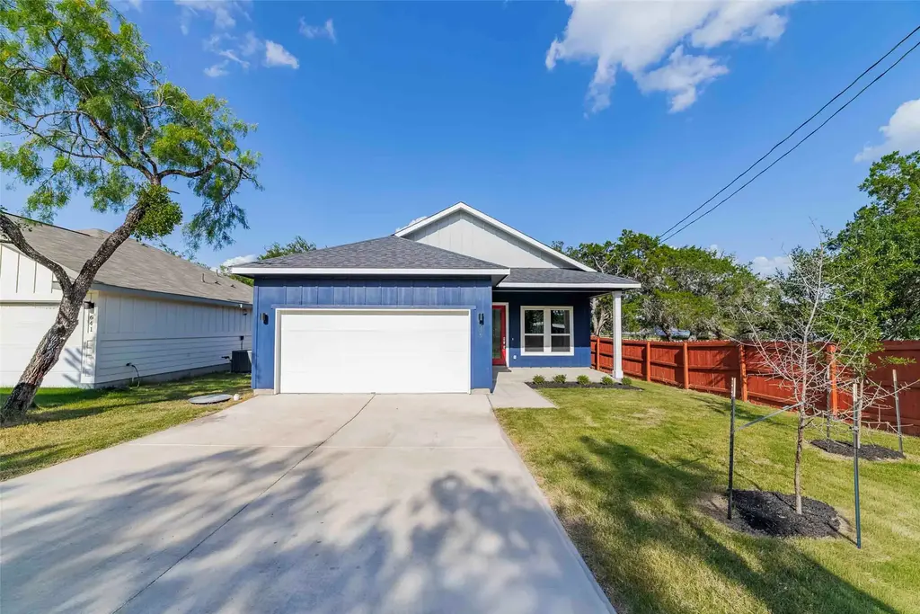 639 Magnolia Lane, Cottonwood Shores