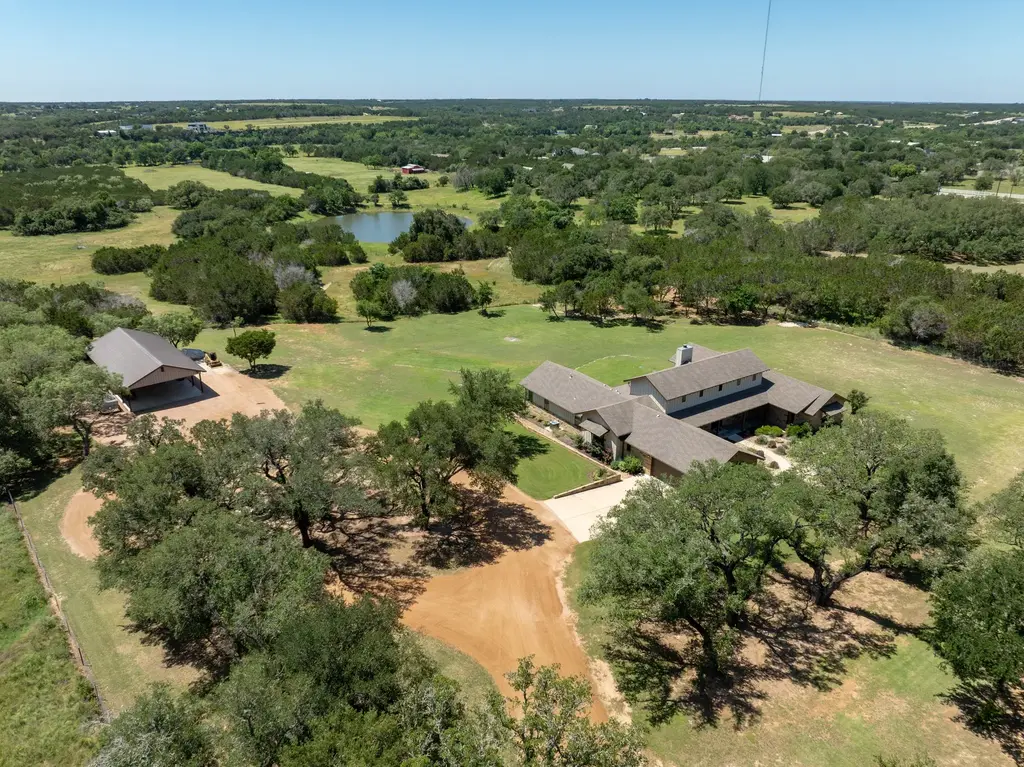 101 Shady Oaks Trail, Liberty Hill