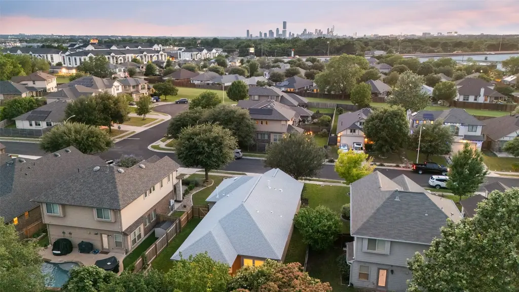 2705 Kingsland Way, Austin